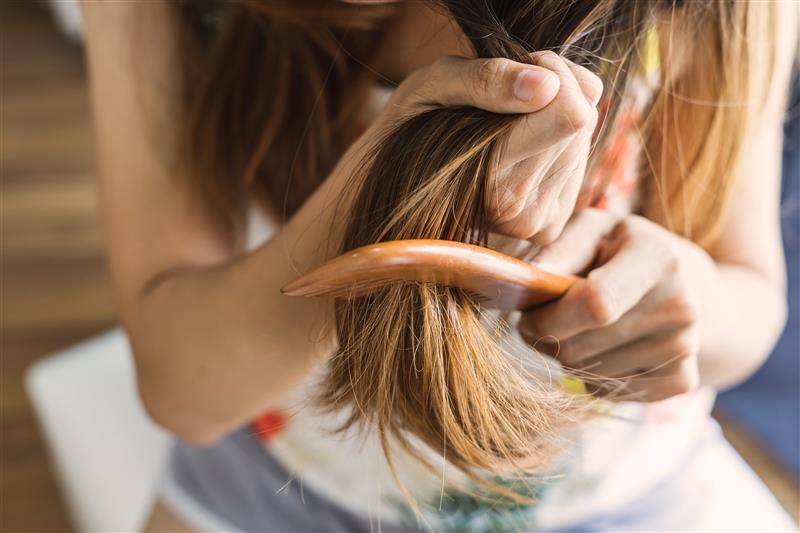 Hair Care FAQ: Can Split Ends Hinder Hair Growth? Featured Image 00252